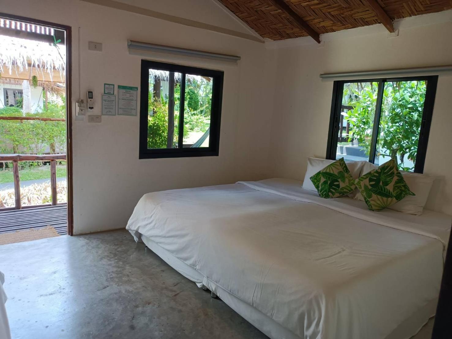 Sarana Bungalows (Adults Only) バーン・タイ エクステリア 写真