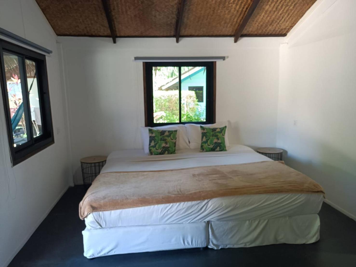Sarana Bungalows (Adults Only) バーン・タイ エクステリア 写真